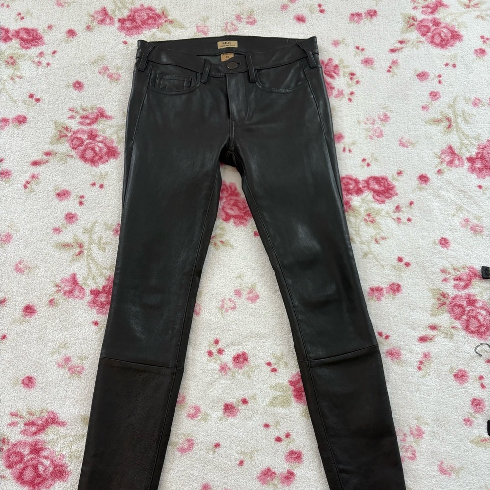 SOLD True religion lambskin leather Halle super skinny NWOT size 25